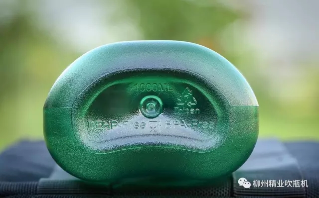 大容量環(huán)保野外專(zhuān)用水壺的生產(chǎn)